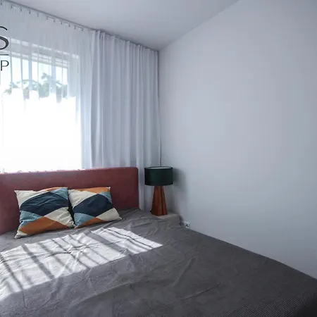 Beautiful In The Center With An Underground Garage *