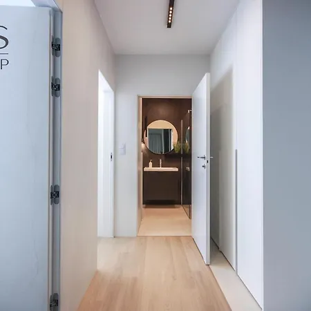 Beautiful In The Center With An Underground Garage